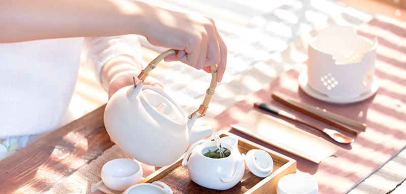 茶艺师泡茶.jpg